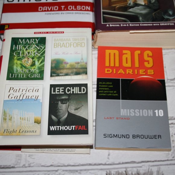 📚 Book Lot of 4 · Mixed Titles · New & Gently Used (bh) - Picture 2 of 4